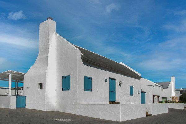 Embark on an unforgettable uk cruise: explore iconic british botanical gardens with comprehensive guided tours